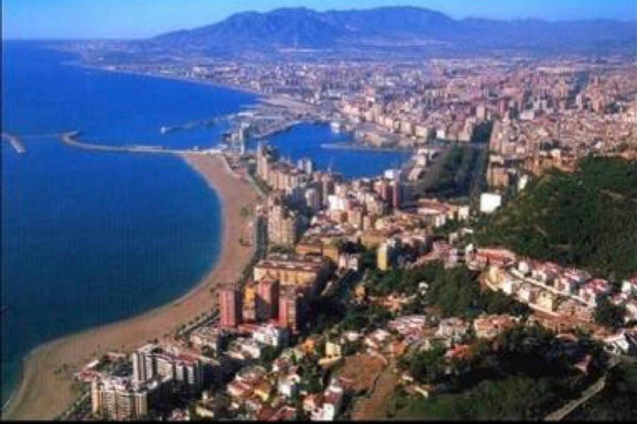 Terrace Relax Apartment. City & Beach Málaga Exterior foto